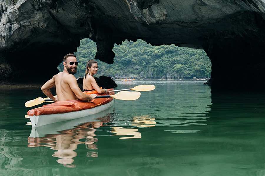 Halong bay kayaking
