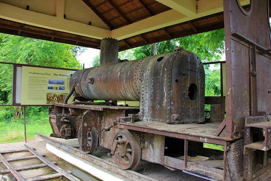 Restos ferrocarril 4000 islas Mekong Laos