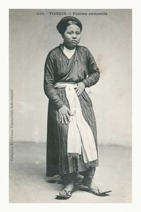 Áo dài Giao Lãnh (Source: elle.vn)