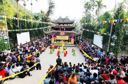 huong pagoda