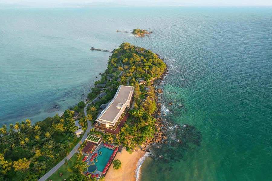 luxury beach resort vietnam