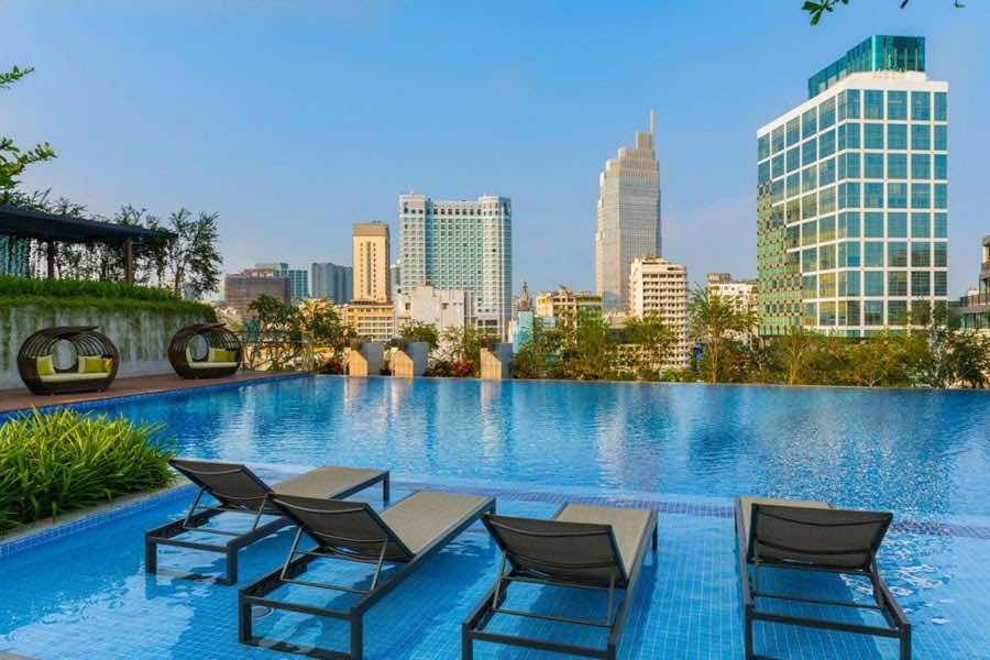 sedona suites saigon pool2