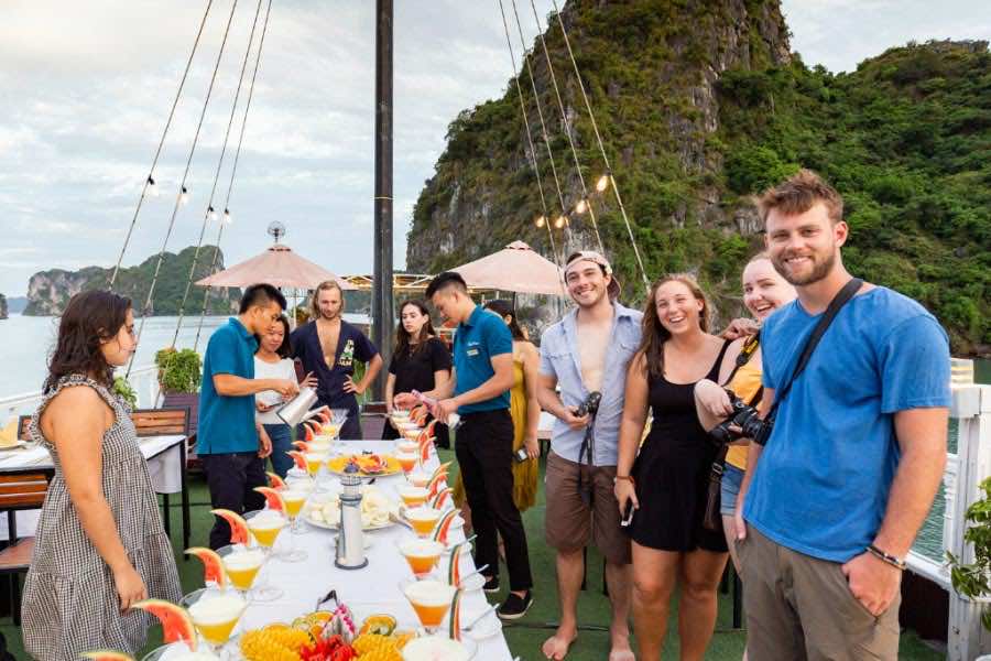 Swan Cruise Halong Bay