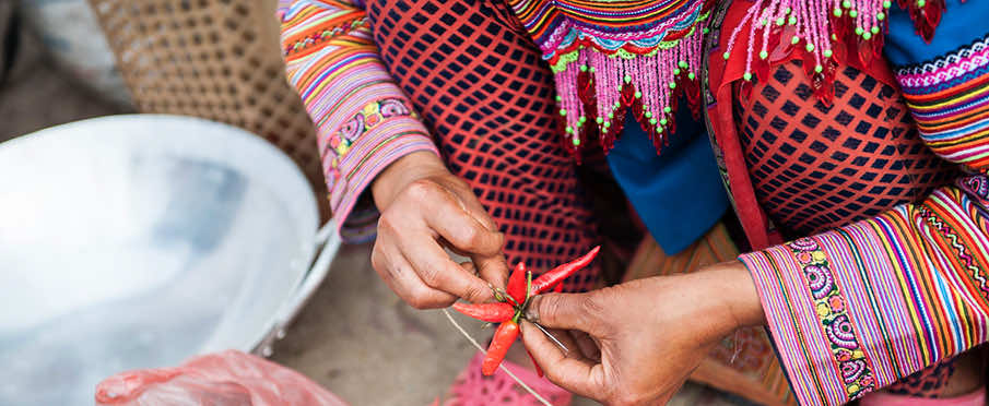 vietnam ethnic market flower hmong